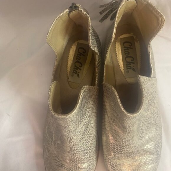 CHA CHA Metallic (Silver) LEATHER Booties, size 7 - Picture 2 of 7